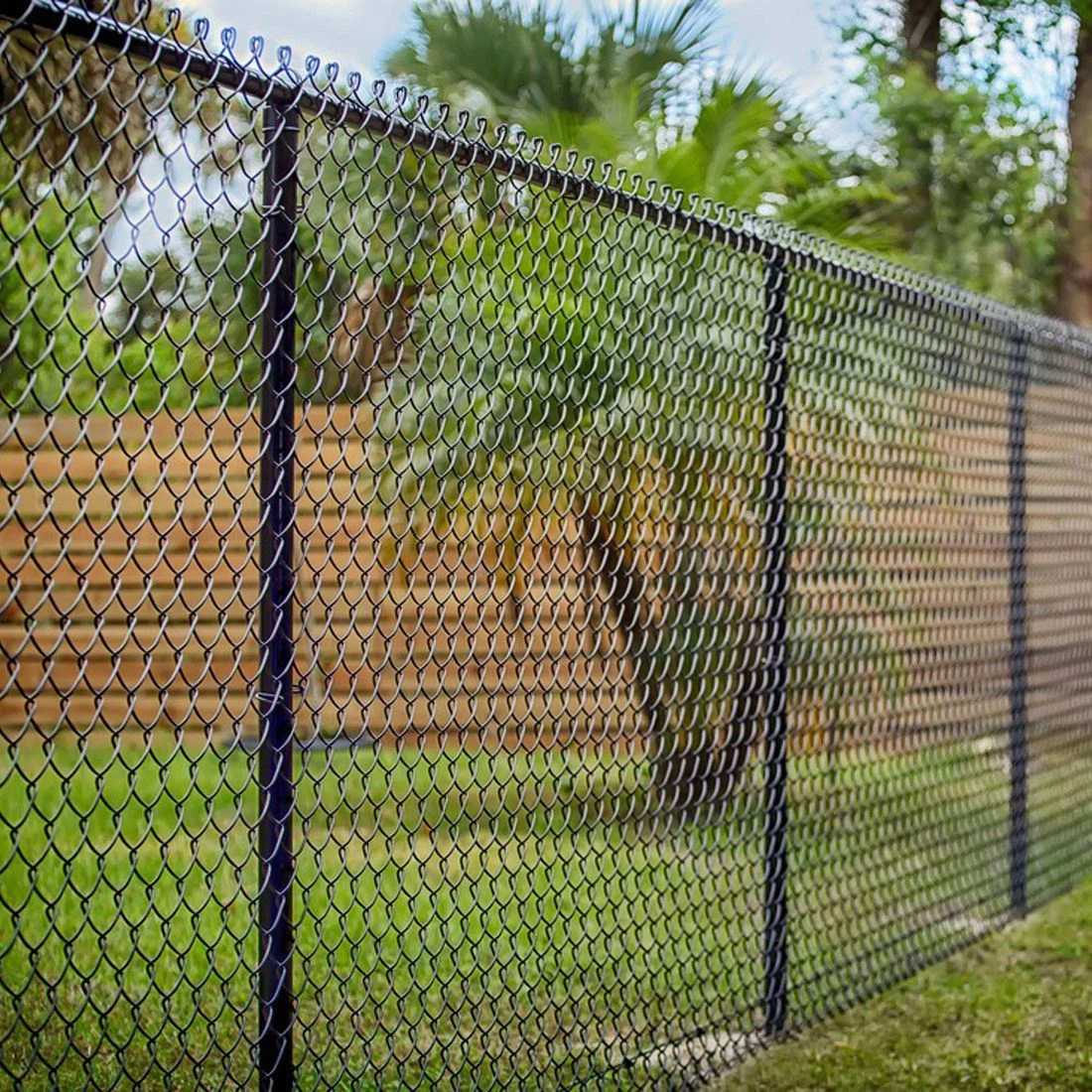 Fil et treillis métallique